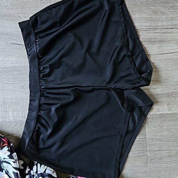 Womens Tankini Swimsuit Set - Picture 5 of 6